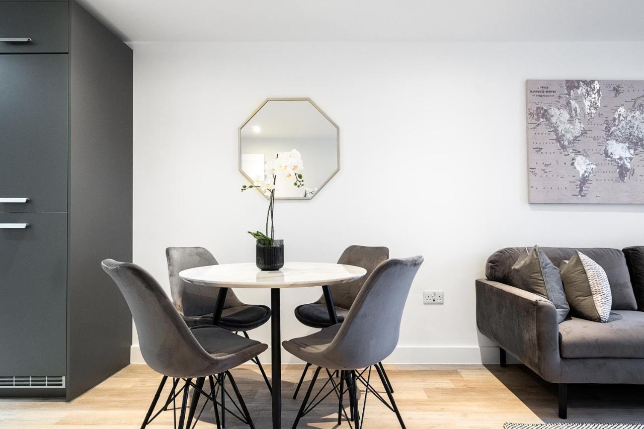 Exoticstay Apartments- 5* Elegant Luxury Centrally Located 2-Bedroom Apt Birmingham Exterior photo